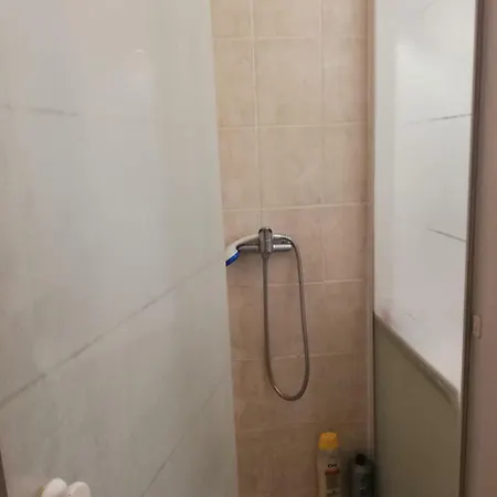 Bed & Breakfast Parisgogo3 *